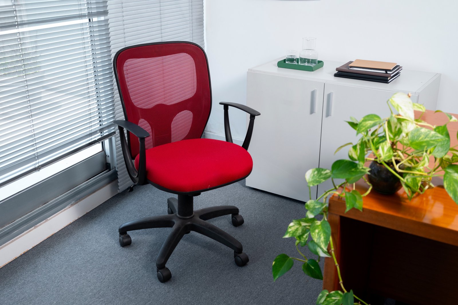 Office Revolving Chairs